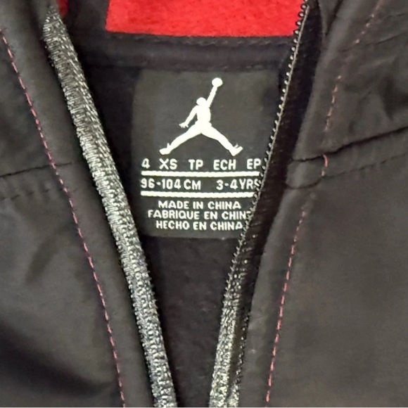 Boy's Air Jordan Jackets Red Logo Coat & Turquoise Zip Hoodie Size XS 4 Lot Of 2 - Picture 8 of 12